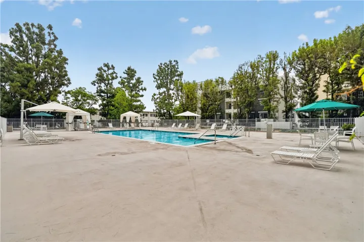 100 S Doheny Drive 1105, Los Angeles, California 90048