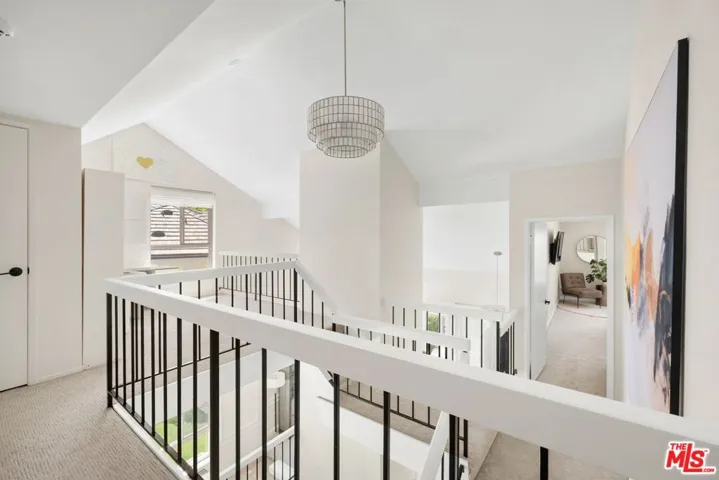 2760 Woodwardia Drive, Los Angeles, California 90077