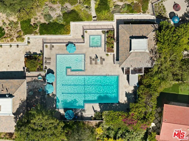 2760 Woodwardia Drive, Los Angeles, California 90077