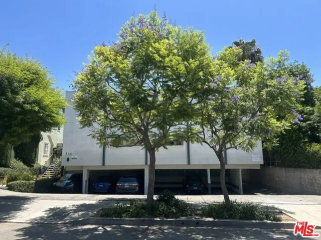 346 S Van Ness Avenue 10, Los Angeles, California 90020