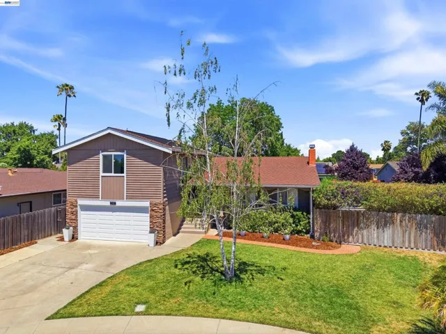 241 Garnet Drive, Livermore, California 94550-5135
