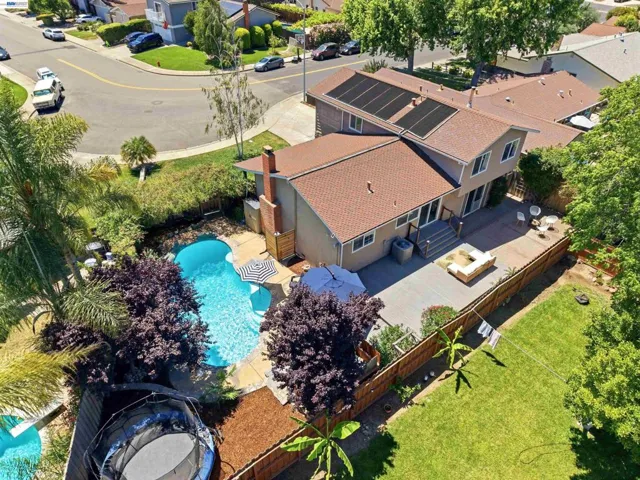 241 Garnet Drive, Livermore, California 94550-5135