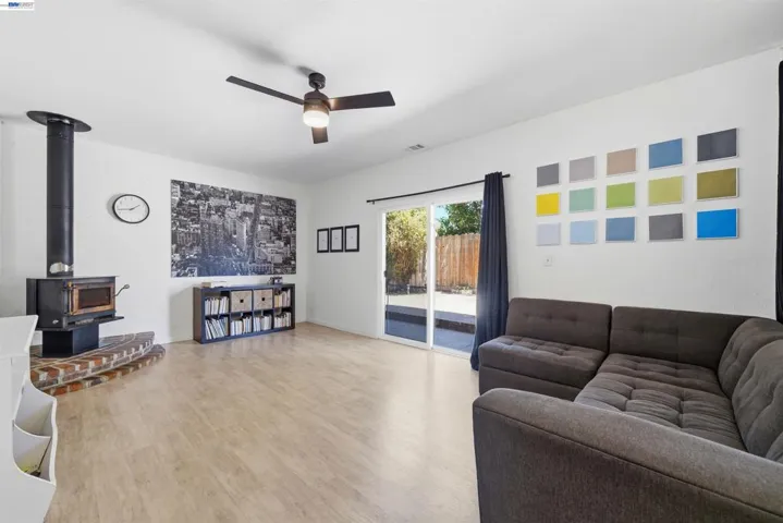 241 Garnet Drive, Livermore, California 94550-5135