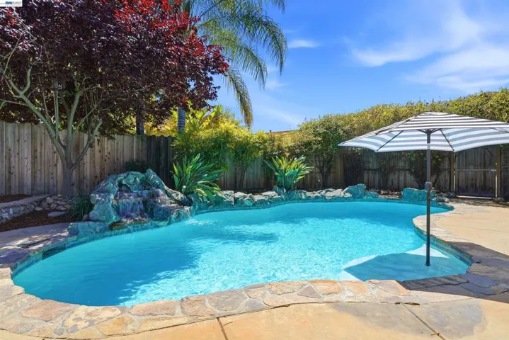 241 Garnet Drive, Livermore, California 94550-5135
