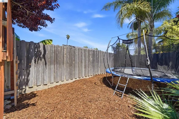 241 Garnet Drive, Livermore, California 94550-5135