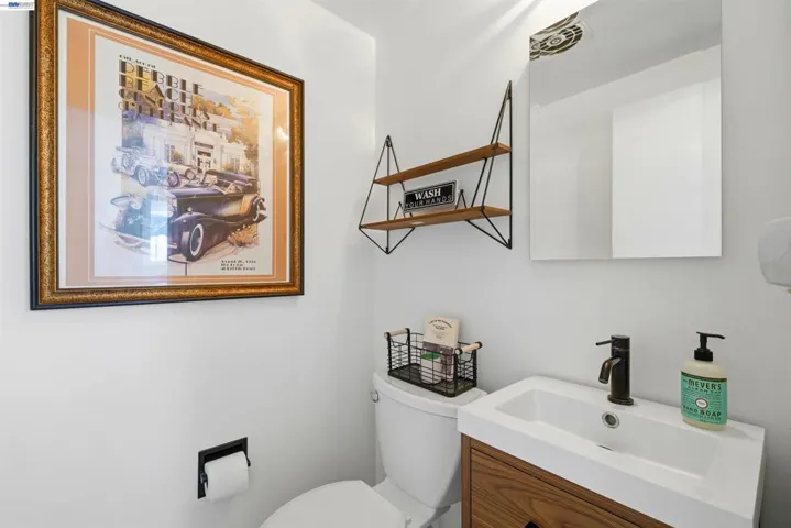 241 Garnet Drive, Livermore, California 94550-5135