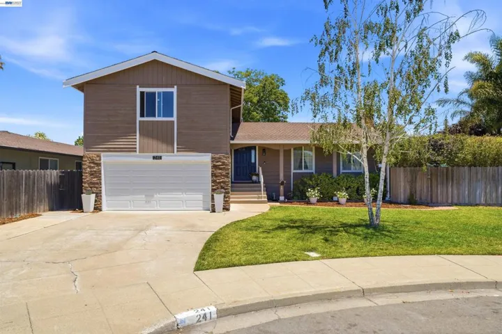 241 Garnet Drive, Livermore, California 94550-5135