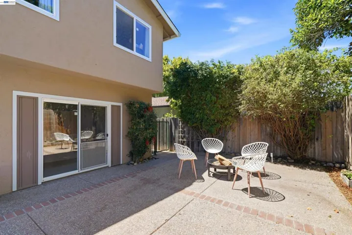 241 Garnet Drive, Livermore, California 94550-5135