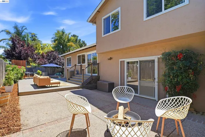 241 Garnet Drive, Livermore, California 94550-5135