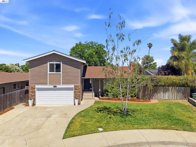 241 Garnet Drive, Livermore, California 94550-5135