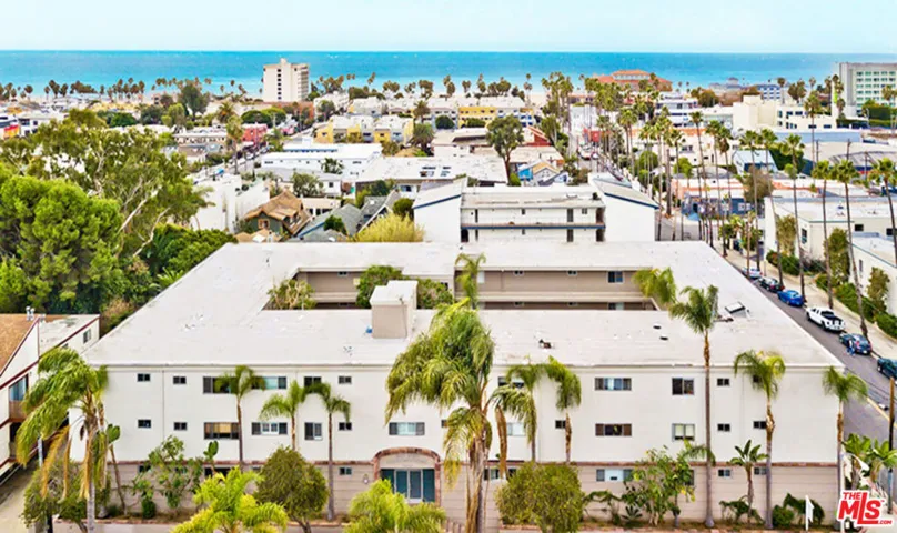 2002 4th Street 312, Santa Monica, California 90405