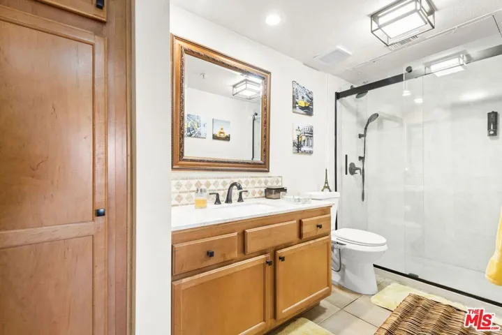 1035 La Terraza Circle 103, Corona, California 92879