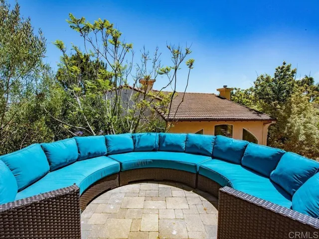 502 Kristen Court, Encinitas, California 92024