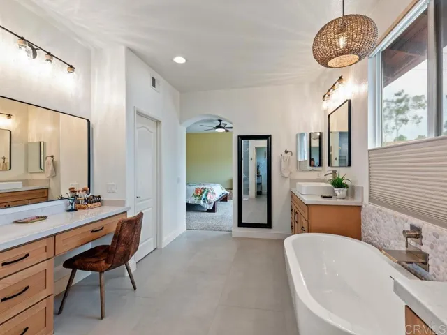502 Kristen Court, Encinitas, California 92024