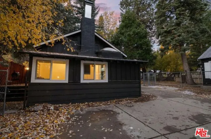 993 Cameron Drive, Big Bear, California 92315 — photo 4
