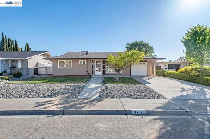 1262 Hollyhock St, Livermore, California 94551