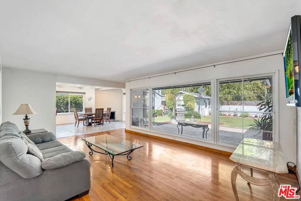 6626 Burnet Avenue, Van Nuys, California 91405 — photo 5
