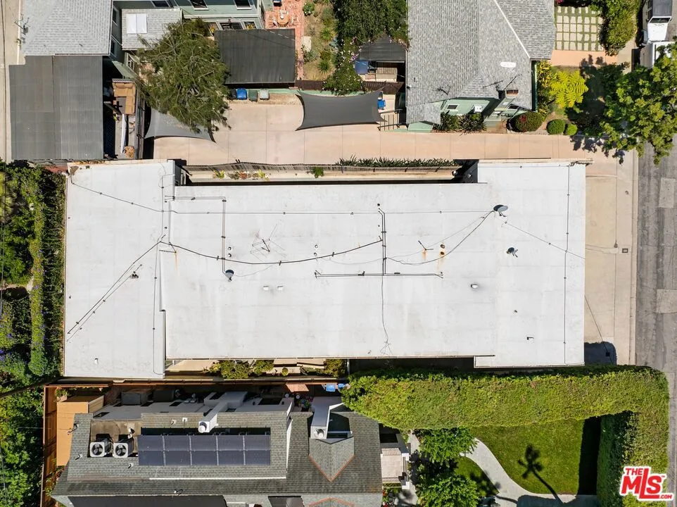 Roof - 937 Hilldale