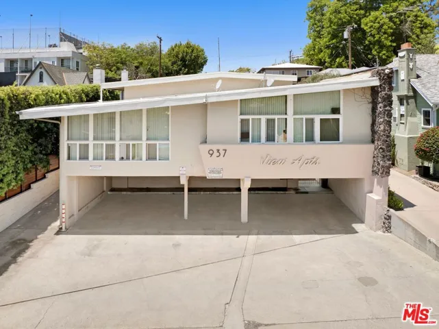 Aerial Front of Property - 937