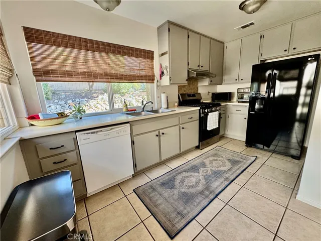 1630 Carmel Circle E, Upland, California 91784