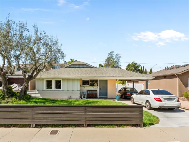 865 Center Street, El Segundo, California 90245