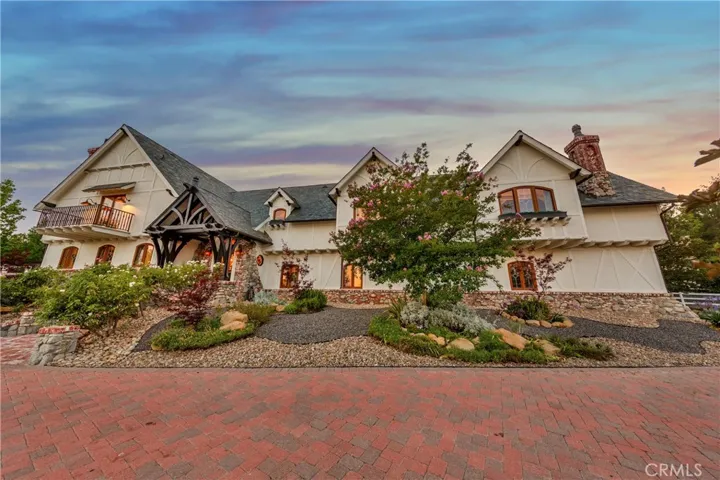 85 Saddlebow, Bell Canyon, California 91307