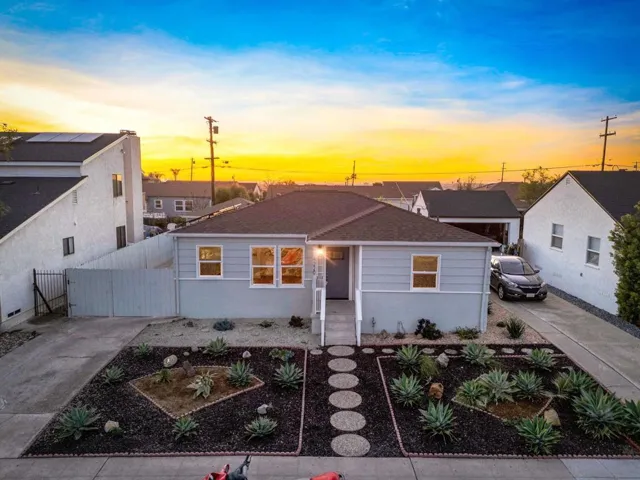 4220 E Overlook Dr, San Diego, California 92115