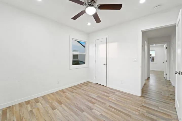 4220 E Overlook Dr, San Diego, California 92115