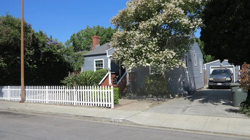 310 Oak Avenue, Redwood City, California 94061