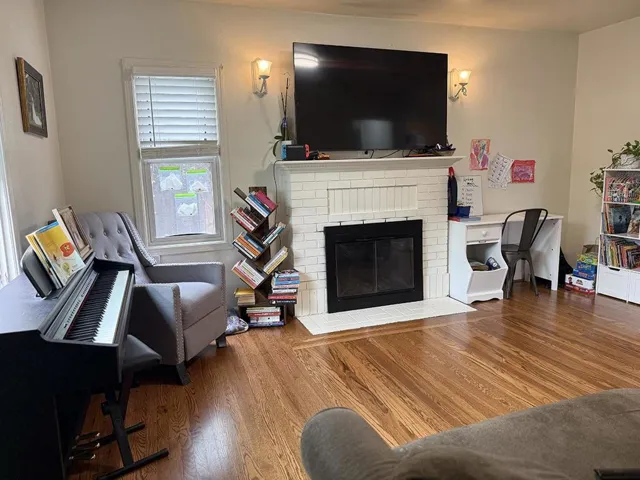 310 Oak Avenue, Redwood City, California 94061