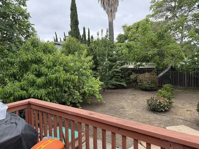 310 Oak Avenue, Redwood City, California 94061