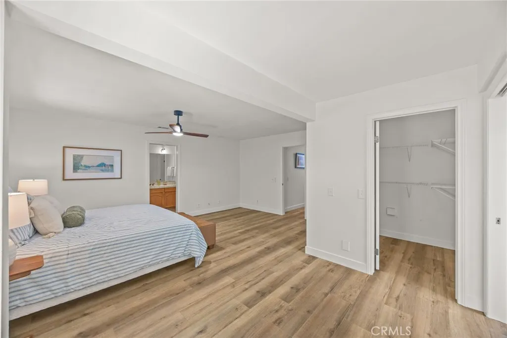 Primary bedroom w/walk-in closet #2