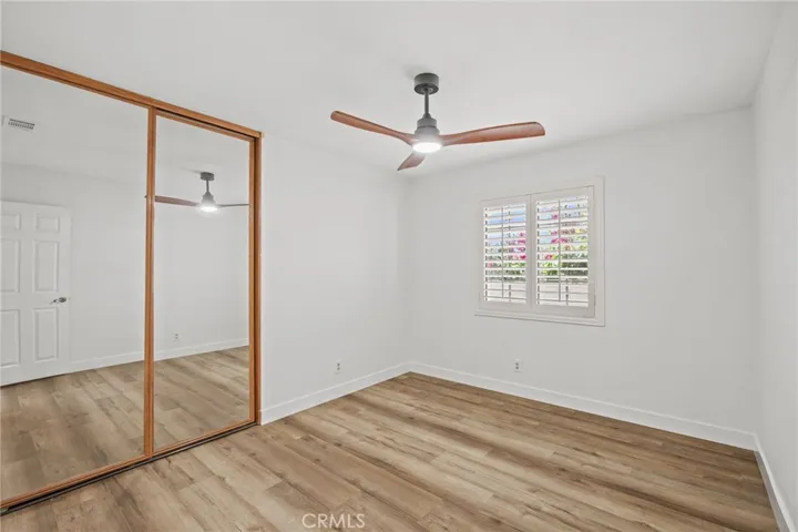 3rd bedroom w/ceiling fan