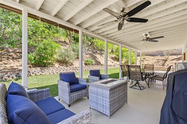 27923 Redwood Glen Road, Valencia, California 91354