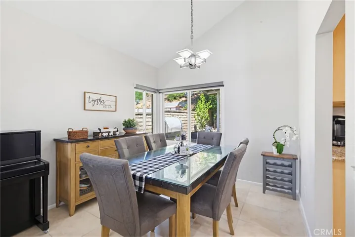 27923 Redwood Glen Road, Valencia, California 91354