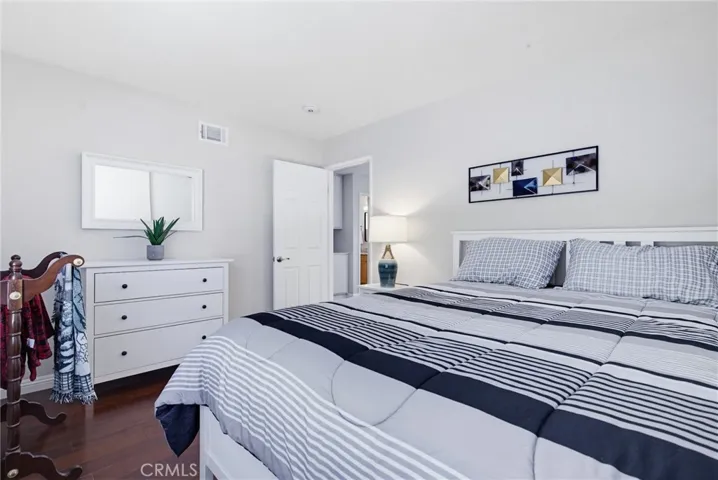 27923 Redwood Glen Road, Valencia, California 91354