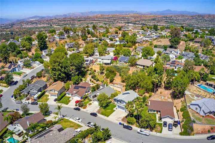 27923 Redwood Glen Road, Valencia, California 91354
