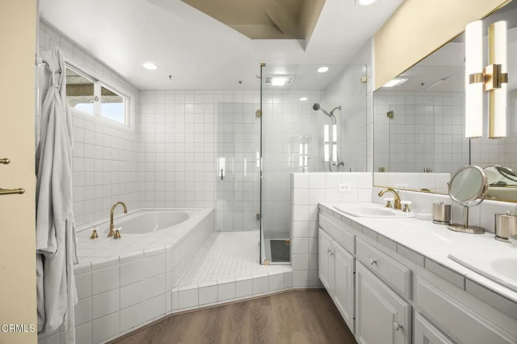 54-web-or-mls-1737Emerald021