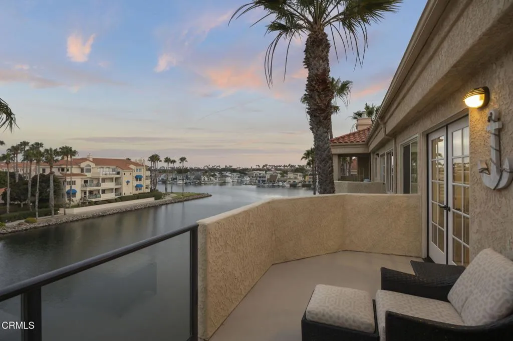3-web-or-mls-1737Emerald-TWI002