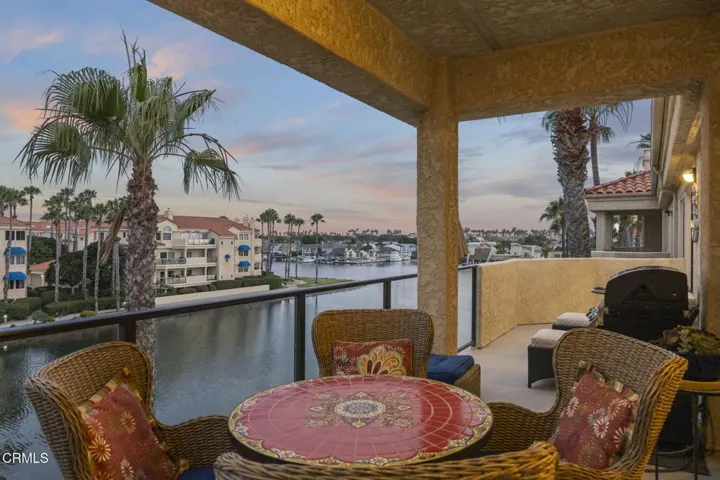 2-web-or-mls-1737Emerald-TWI017