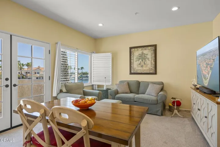 43-web-or-mls-1737Emerald-01