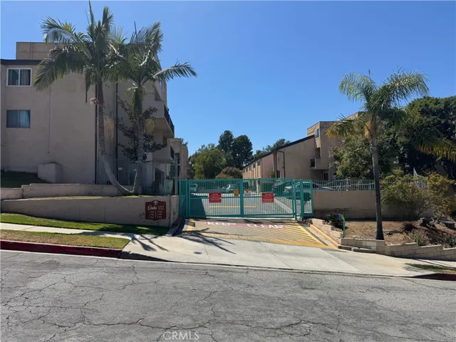 1761 Neil Armstrong 203, Montebello, California 90640