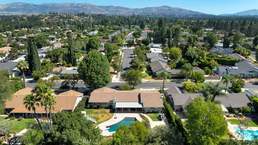 18950 Merridy Street, Northridge, California 91324