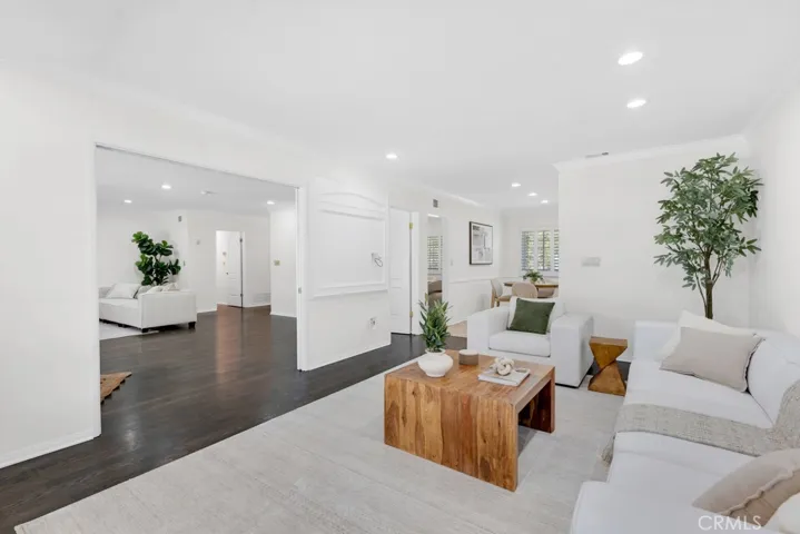 18950 Merridy Street, Northridge, California 91324