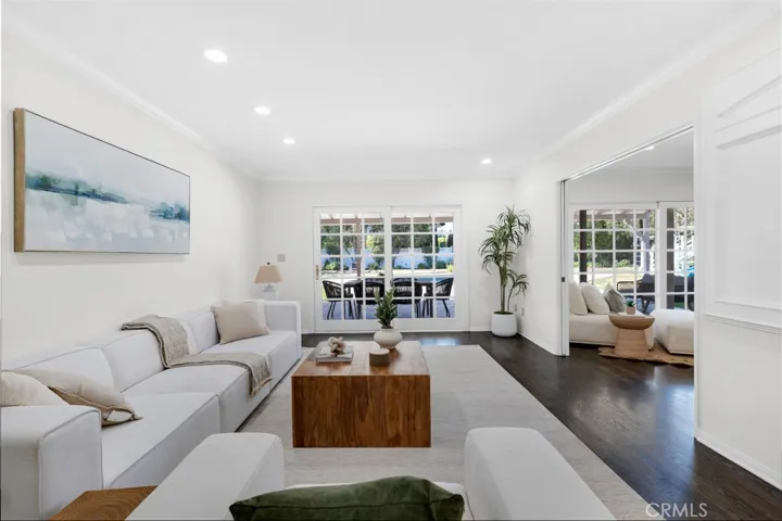 18950 Merridy Street, Northridge, California 91324