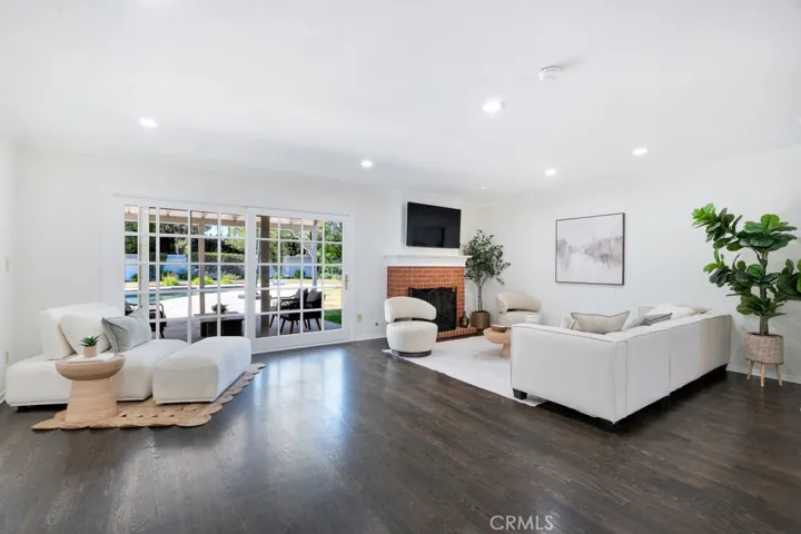 18950 Merridy Street, Northridge, California 91324