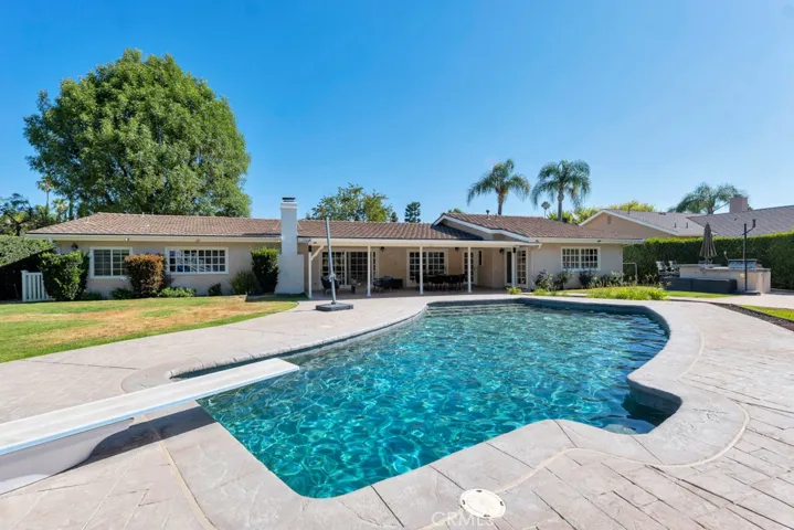 18950 Merridy Street, Northridge, California 91324