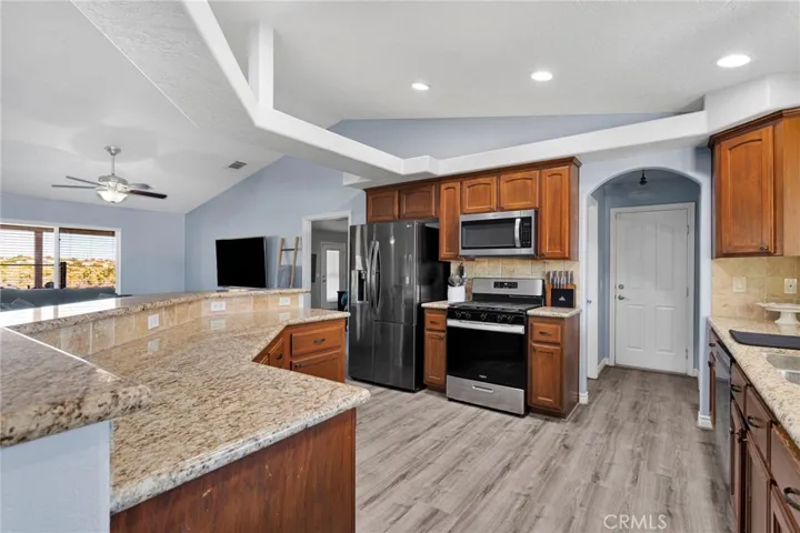 3632 Cambria, Phelan, California 92371