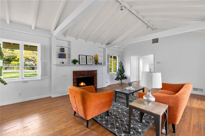 2976 Lombardy Rd, Pasadena, California 91107