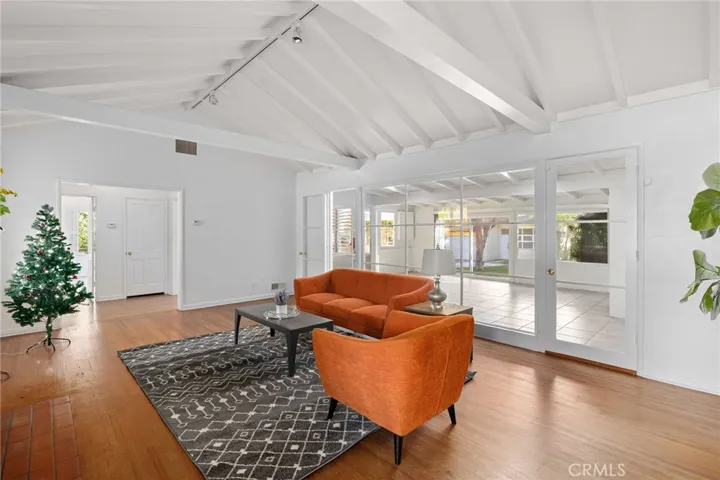 2976 Lombardy Rd, Pasadena, California 91107